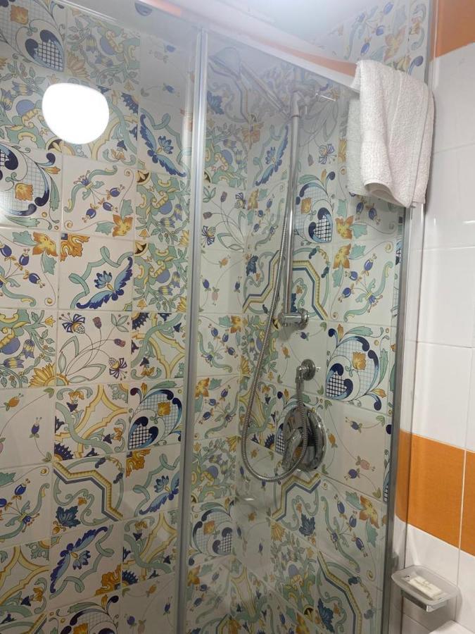 B&B Flower'S House ナポリ エクステリア 写真